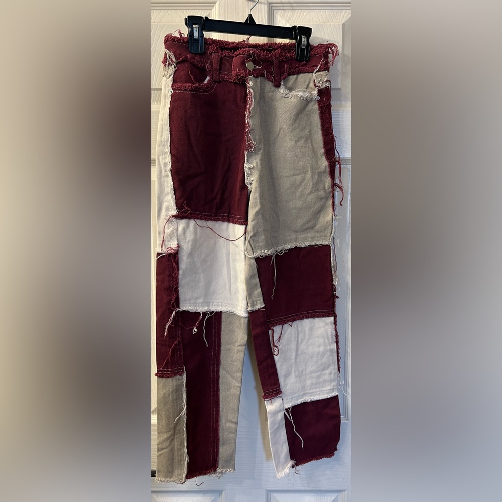 Mei Na Fashion Burgundy, Tan patchwork pants waist 26”, inseam 25”, mid rise 11”